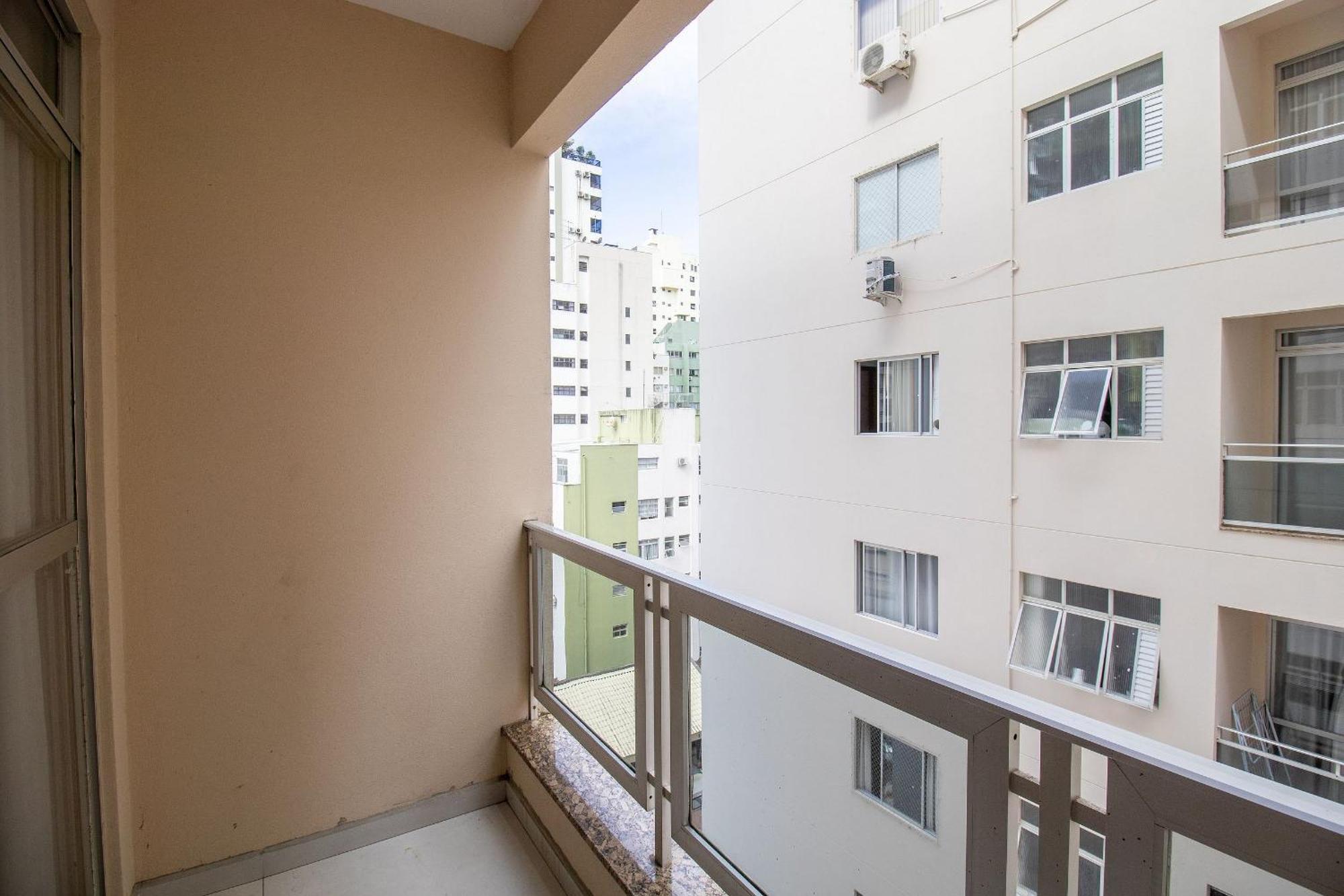 Scr64 - 2 Dorm Climatizados, Confortavel, Tv Smart Balneário Camboriú